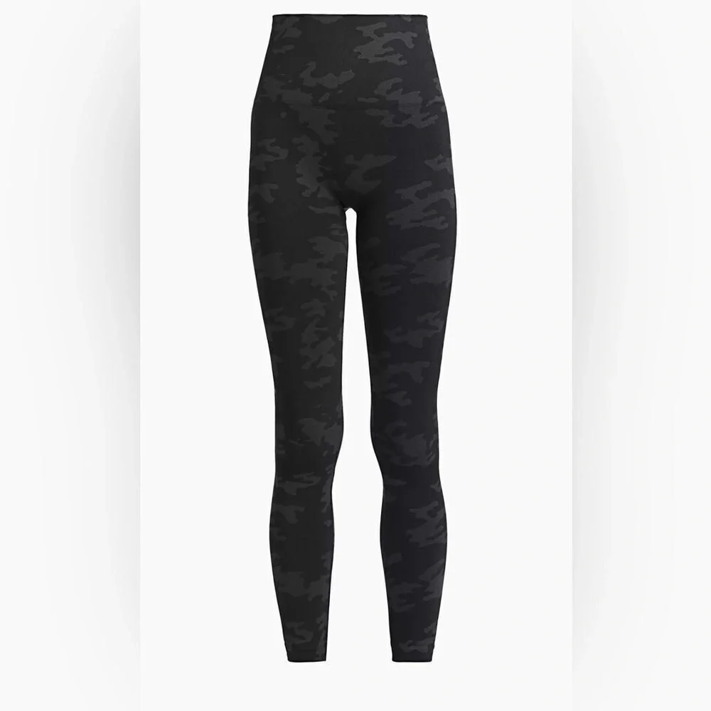 SPANX LAMN Legging Look at Me Now Black Camo Leggings new with tags